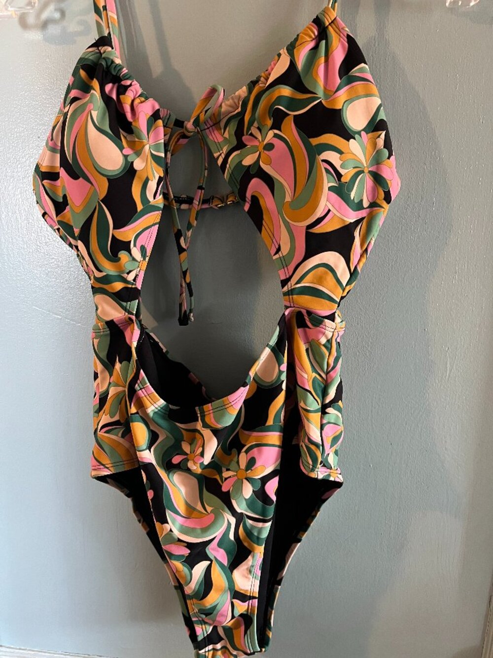 99 Degrees Tunnel Cutout Swimsuit - size L